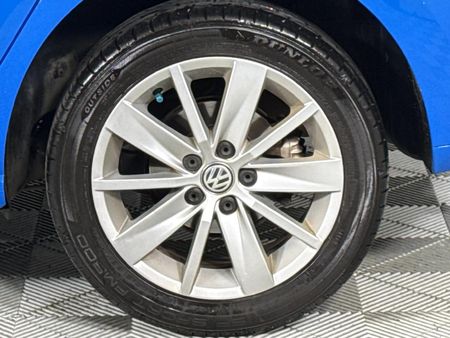 2015-Volkswagen-Polo-GP-12-TSI-Comfortline-66kW_6