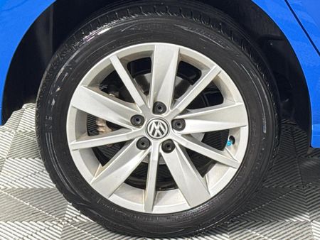 2015-Volkswagen-Polo-GP-12-TSI-Comfortline-66kW_7