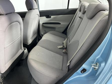 2009-Hyundai-Accent-16-GLS-HS-Auto_3