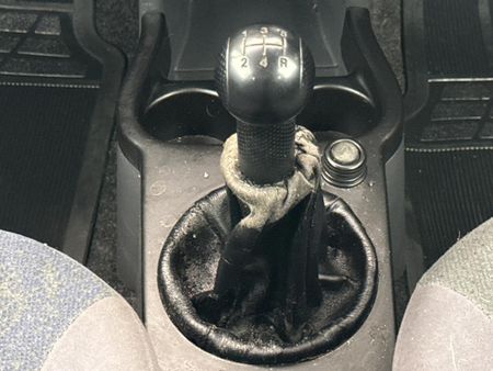 2011-Chevrolet-Spark-Lite-L_10