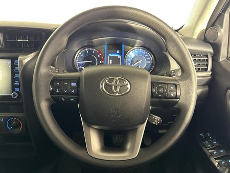 2024-Toyota-Fortuner-24-GD-6-RB-Auto_11
