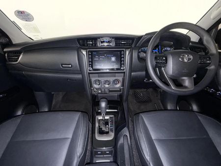 2024-Toyota-Fortuner-24-GD-6-RB-Auto_1