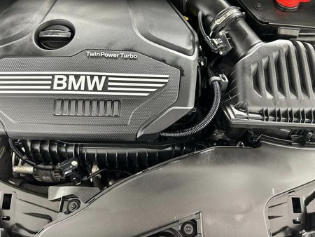 2020-BMW-1-Series-118i-Sport-Line_13