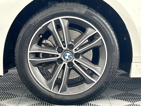 2020-BMW-1-Series-118i-Sport-Line_4