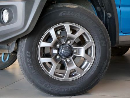 2021-Suzuki-Jimny-15-GLX_10