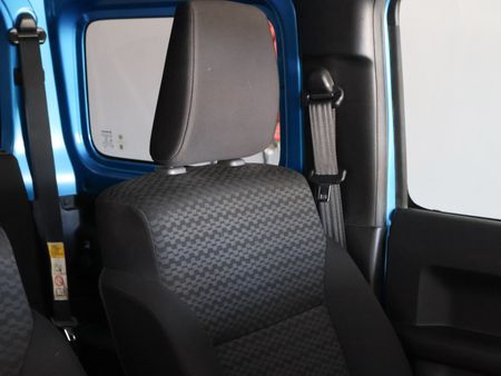 2021-Suzuki-Jimny-15-GLX_17