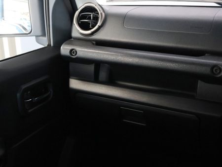 2021-Suzuki-Jimny-15-GLX_20