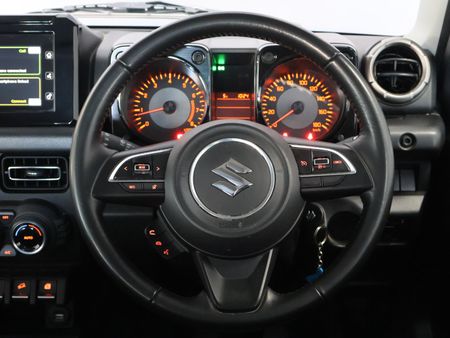 2021-Suzuki-Jimny-15-GLX_23