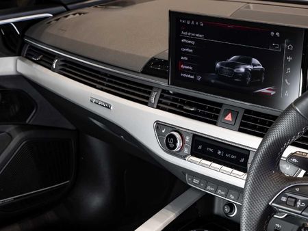 2024-Audi-S5-30-TFSI-quattro-Auto_12