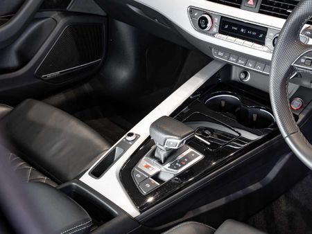 2024-Audi-S5-30-TFSI-quattro-Auto_14
