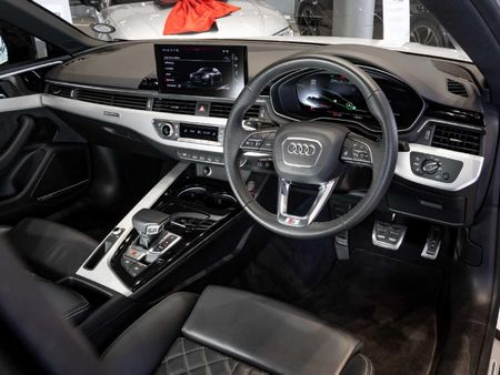 2024-Audi-S5-30-TFSI-quattro-Auto_16