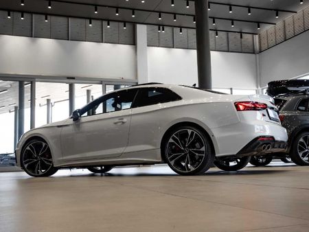 2024-Audi-S5-30-TFSI-quattro-Auto_7