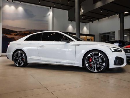 2024-Audi-S5-30-TFSI-quattro-Auto_8