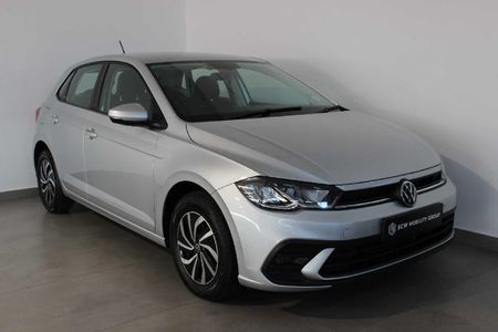 2025-Volkswagen-Polo-10-TSI-Life-Auto-DSG_0