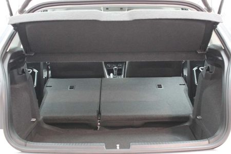 2025-Volkswagen-Polo-10-TSI-Life-Auto-DSG_11