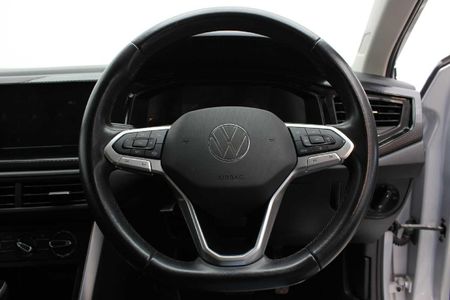 2025-Volkswagen-Polo-10-TSI-Life-Auto-DSG_22