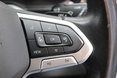 2025-Volkswagen-Polo-10-TSI-Life-Auto-DSG_24