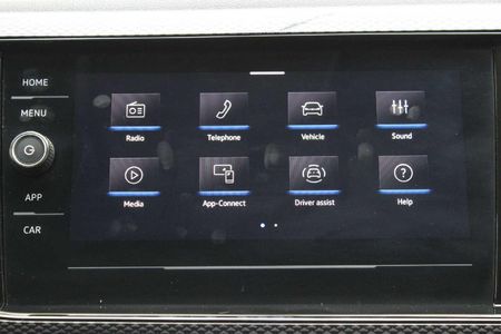 2025-Volkswagen-Polo-10-TSI-Life-Auto-DSG_27