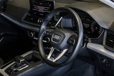 2025-Audi-Q5-Sportback-quattro-ADV-Auto-40-TDI_15