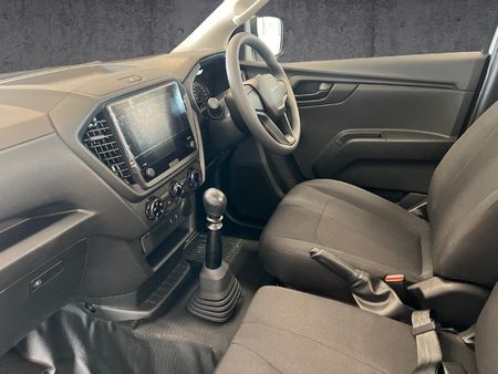 2026-Isuzu-D-Max-19-DDI-HR-Single-Cab_17