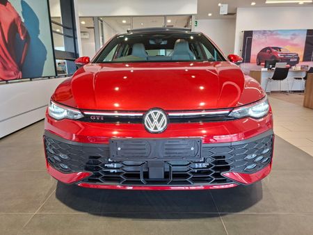 2026-Volkswagen-Golf-8-GTI-20-TSI-DSG_6