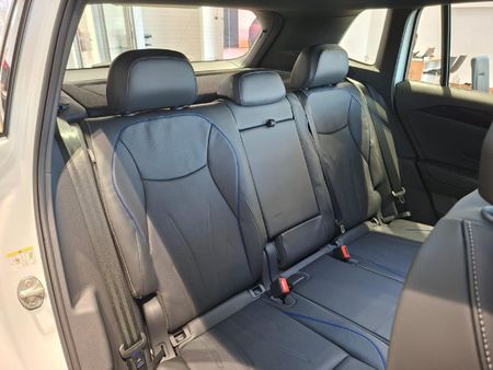 2026-Volkswagen-Tiguan-20-TSI-R-Line-4Motion-Auto_12
