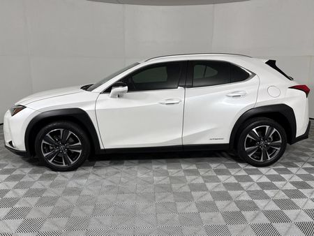 2020-Lexus-UX-250h-EX_18