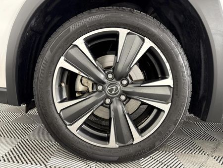 2020-Lexus-UX-250h-EX_4