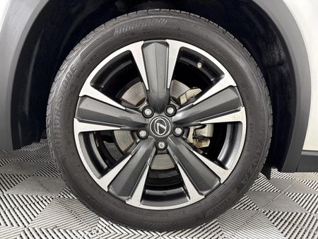 2020-Lexus-UX-250h-EX_5