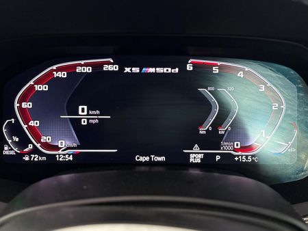 2020-BMW-X5-M50d_2