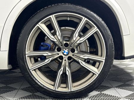 2020-BMW-X5-M50d_6