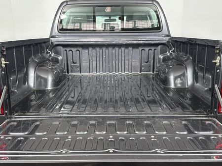 2021-Toyota-Hilux-24-GD-6-Raider-4x4-Double-Cab_13