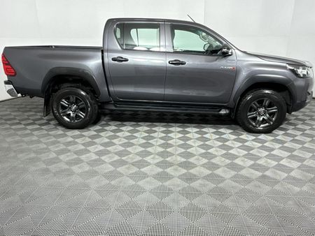 2021-Toyota-Hilux-24-GD-6-Raider-4x4-Double-Cab_18