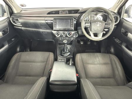 2021-Toyota-Hilux-24-GD-6-Raider-4x4-Double-Cab_1
