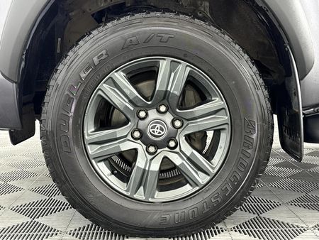 2021-Toyota-Hilux-24-GD-6-Raider-4x4-Double-Cab_4