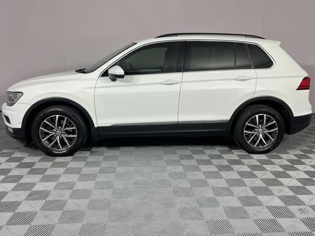 2017-Volkswagen-Tiguan-14-TSI-Comfortline-Auto-110kW_19