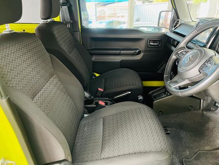 2021-Suzuki-Jimny-15-GLX-Auto_9