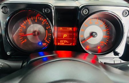 2021-Suzuki-Jimny-15-GLX-Auto_13