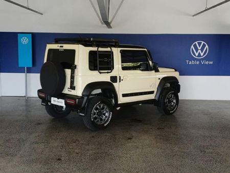 2025-Suzuki-Jimny-15-GLX-Auto_11