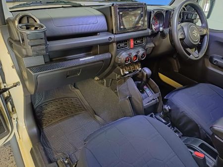 2025-Suzuki-Jimny-15-GLX-Auto_17