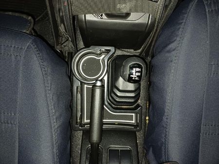 2025-Suzuki-Jimny-15-GLX-Auto_26