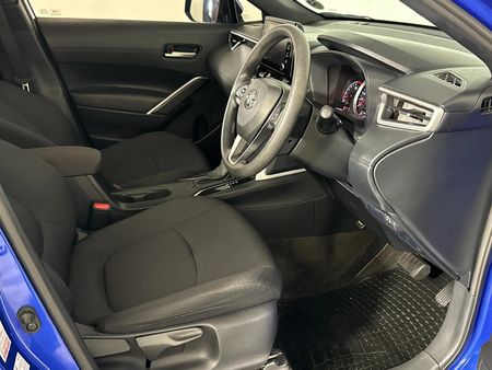 2023-Toyota-Corolla-Cross-18-XI_9