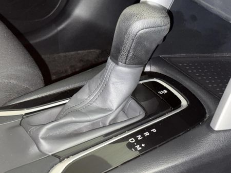 2023-Toyota-Corolla-Cross-18-XI_10