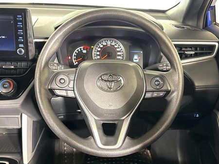 2023-Toyota-Corolla-Cross-18-XI_12