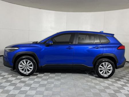 2023-Toyota-Corolla-Cross-18-XI_19