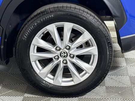 2023-Toyota-Corolla-Cross-18-XI_7