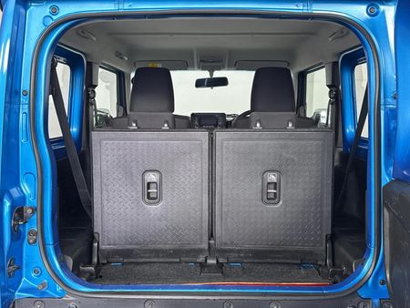 2022-Suzuki-Jimny-15-GL-Auto_14