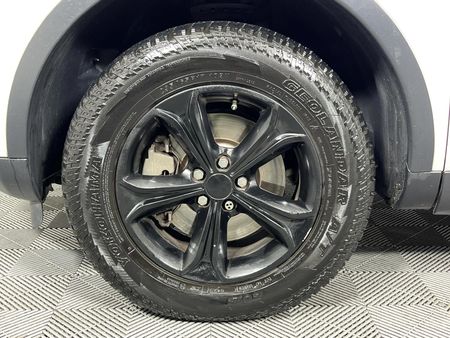 2016-Land-Rover-Discovery-Sport-22-SD4-SE_16