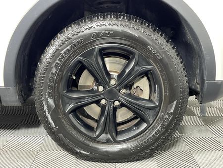 2016-Land-Rover-Discovery-Sport-22-SD4-SE_17