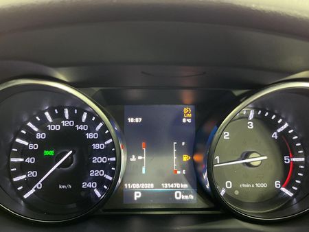 2016-Land-Rover-Discovery-Sport-22-SD4-SE_2